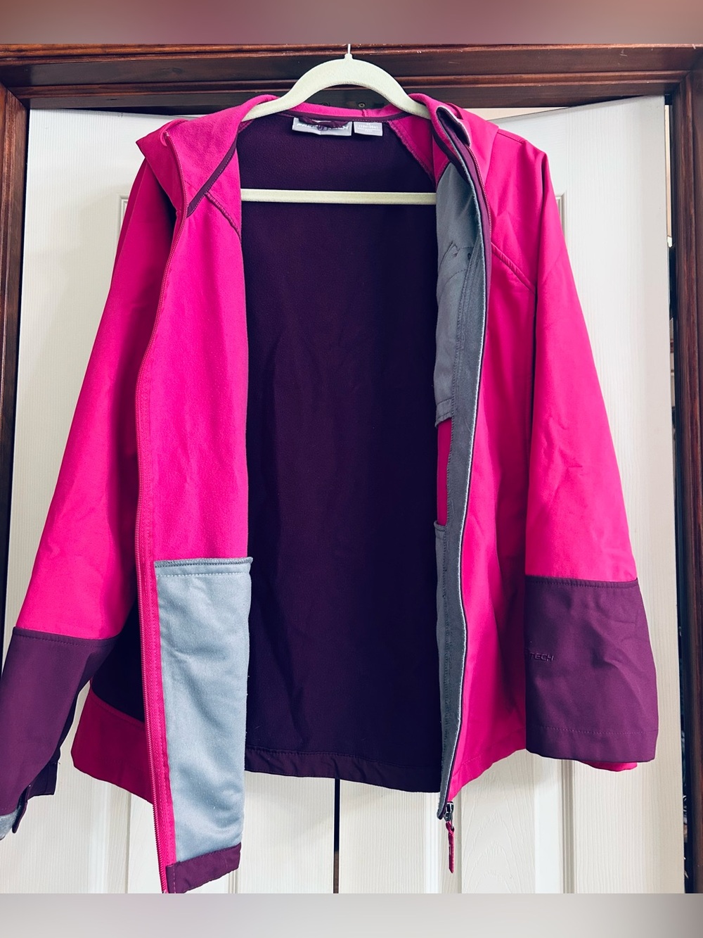 Free Tech Hooded Magenta Softshell Water Resistant Jacket with Zip Chest Pocket - Picture 5 of 6